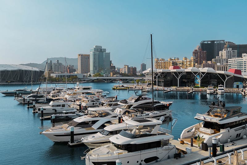 亞果高雄愛河灣遊艇碼頭獲頒「四金錨」認證。&nbsp;&nbsp;&nbsp;圖：亞果遊艇集團/提供