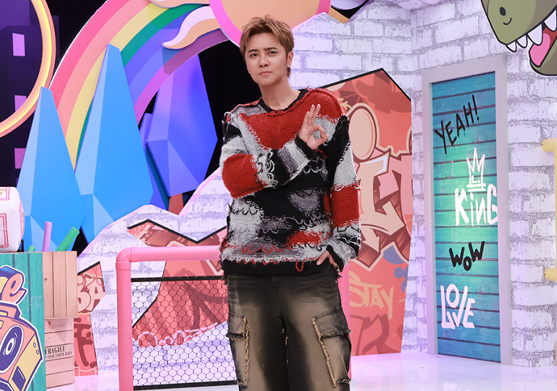 羅志祥去年9月起開始主持電視節目《綜藝OK啦》，怎料才經過短短半年，昨(16)日電視台突證實羅志祥已請辭，後續節目將暫停錄製。&nbsp;&nbsp;&nbsp;圖：翻攝自綜藝OK啦FB