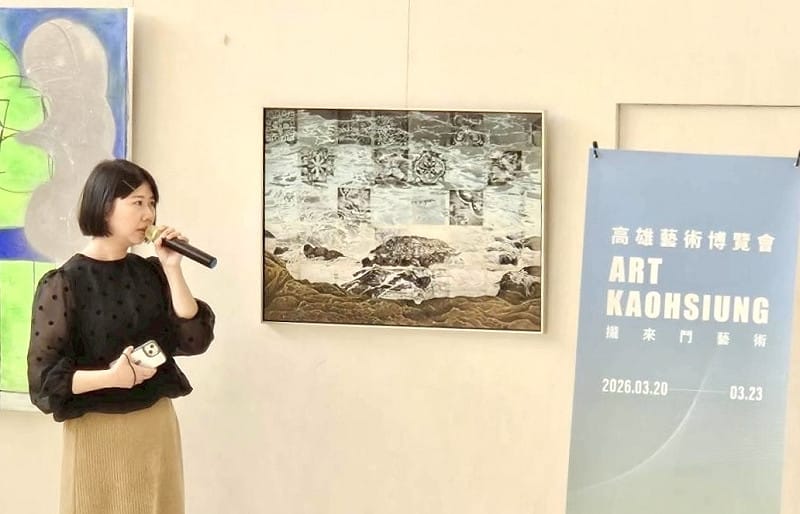 「潛龍特展」藝術家吳惠淳作品結合台灣花磚的圖像語彙與海岸的自然風景。&nbsp;&nbsp;&nbsp;圖：大苑藝術/提供