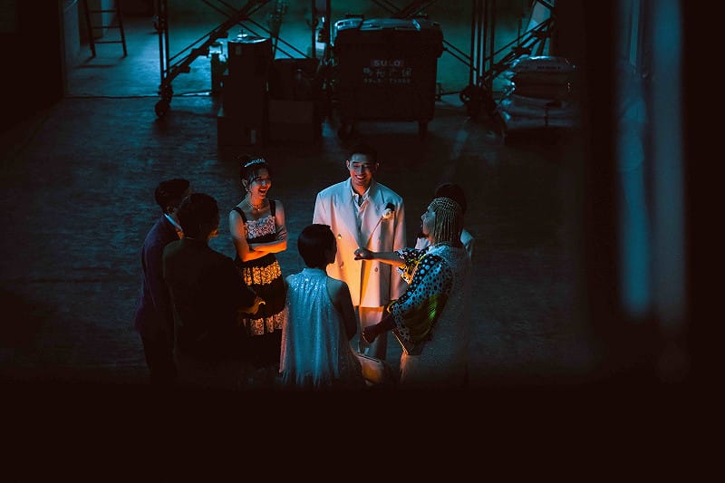 電影院禁播的〈牽手歌〉變成BGM背景音樂，恐懼不再侷限於特定時空，隨時隨地加倍放送。&nbsp;&nbsp;&nbsp;圖：網銀國際影視／提供