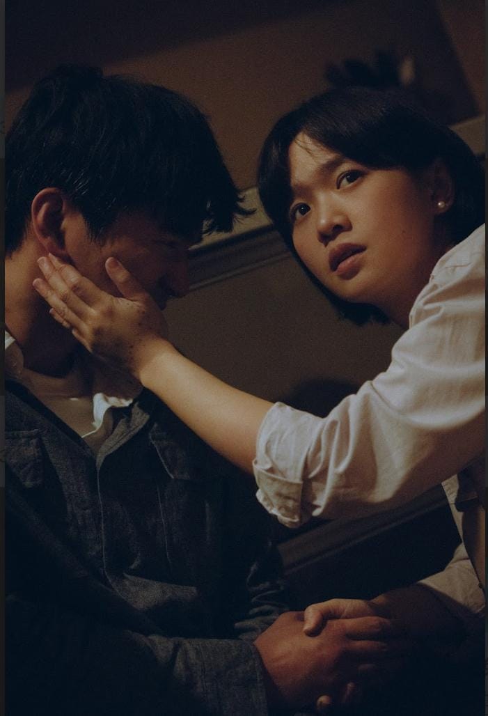 嚴正嵐片中和涂善存生死難料。&nbsp;&nbsp;&nbsp;圖：網銀國際影視／提供