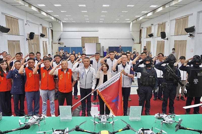屏東警用無人機隊成軍 維安、交控與夜間搜索全面升級。&nbsp;&nbsp;&nbsp;圖：屏東縣政府/提供