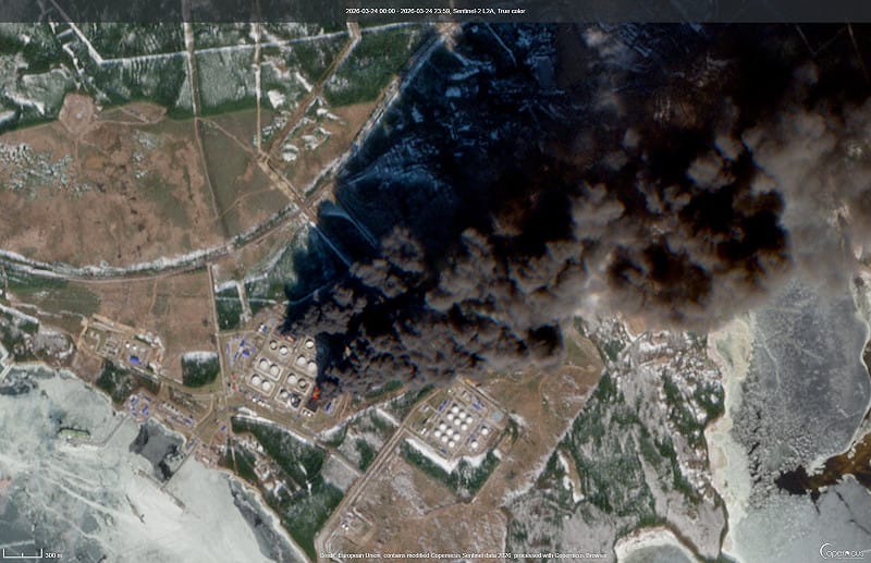 列寧格勒州普里莫爾斯克港。昨晚烏克蘭無人機襲擊了燃料儲存設施後，今天觀測到猛烈的火勢。&nbsp;&nbsp;&nbsp;圖:翻攝自X帳號@NOELreports