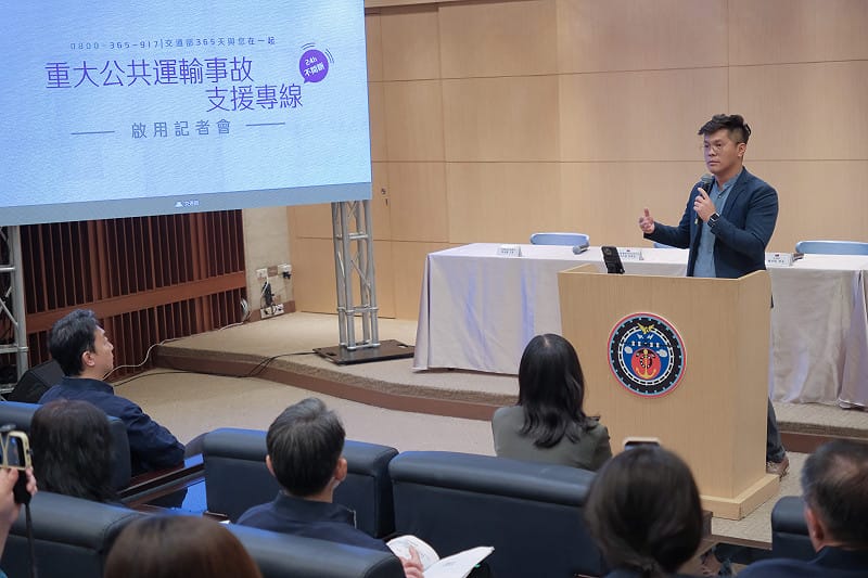 太魯閣事件家屬代表陳鵬年委員，衷心希望這個專線是備而不用。&nbsp;&nbsp;&nbsp;圖：交通部／提供