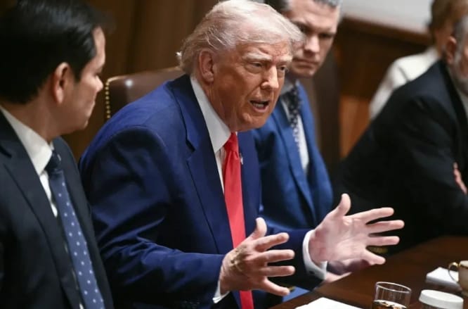 美國總統川普主持內閣會議。&nbsp;&nbsp;&nbsp;圖 : 翻攝自鳳凰網