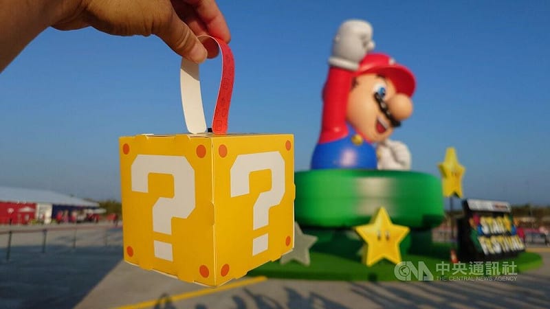 2026台灣燈會瑪利歐提燈（圖）爆紅，詐騙集團進行網路詐騙，宣稱可免費索取。嘉義縣警方30日指出，已發生2、30件類似案件，提醒民眾切勿輕信不實廣告。中央社記者蔡智明攝　115年3月30日&nbsp;&nbsp;&nbsp;