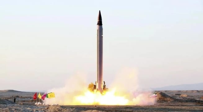 伊朗發射導彈。&nbsp;&nbsp;&nbsp;圖 : 翻攝自軍武次位面