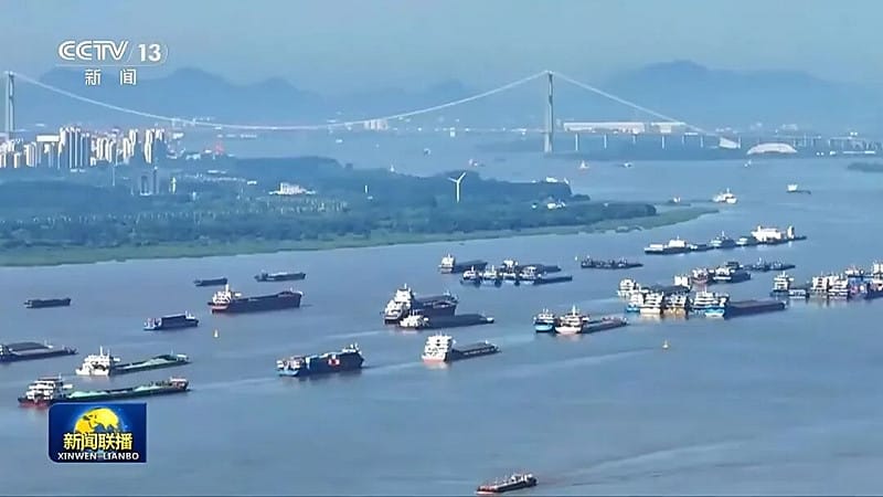 中共「十五五」規劃中亦涵蓋多項跨區域交通工程，包括連接珠江兩岸的獅子洋通道，以及打通西南出海路徑的平陸運河，進一步強化中國全國交通網路布局。&nbsp;&nbsp;&nbsp;圖:翻攝自央視