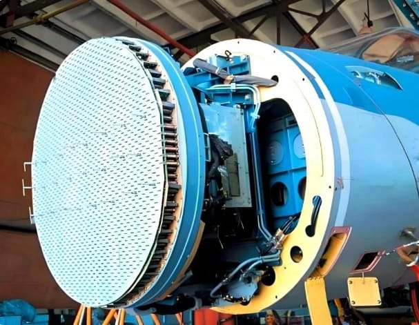 有中國專家分析指出，在俄羅斯無法推出國產預警機替代的情況下，只能選擇向中國進口先進預警機來填補前線的需求。圖為雷達系統。&nbsp;&nbsp;&nbsp;圖：翻攝自 騰訊網 軍武次位面