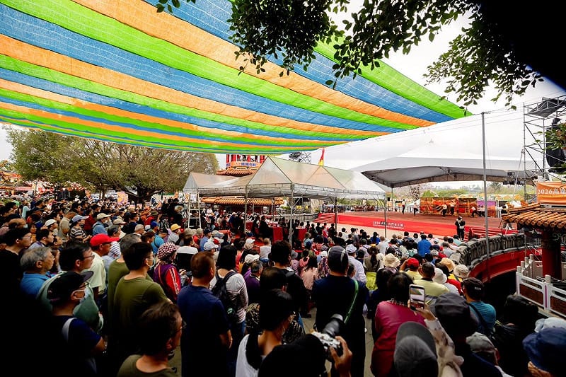 「全國創意宋江陣頭大賽」決賽，吸引民眾到場加油打氣。&nbsp;&nbsp;&nbsp;圖：高雄市觀光局/提供