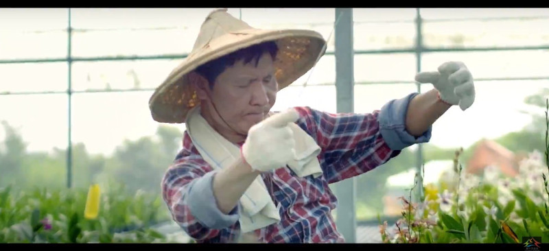 花農化身指揮家。 圖 : 台中市政府/提供