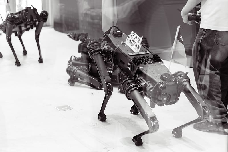  機器狗。 圖：總統府提供 