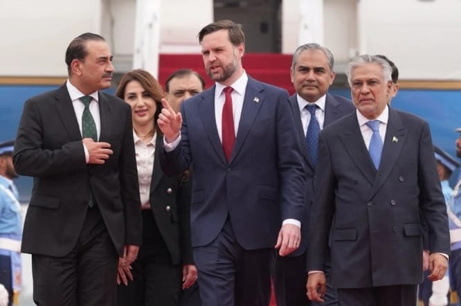 美國副總統范斯率領談判代表團赴伊斯蘭馬巴德與伊朗談判。&nbsp;&nbsp;&nbsp;圖 : 翻攝自新華網