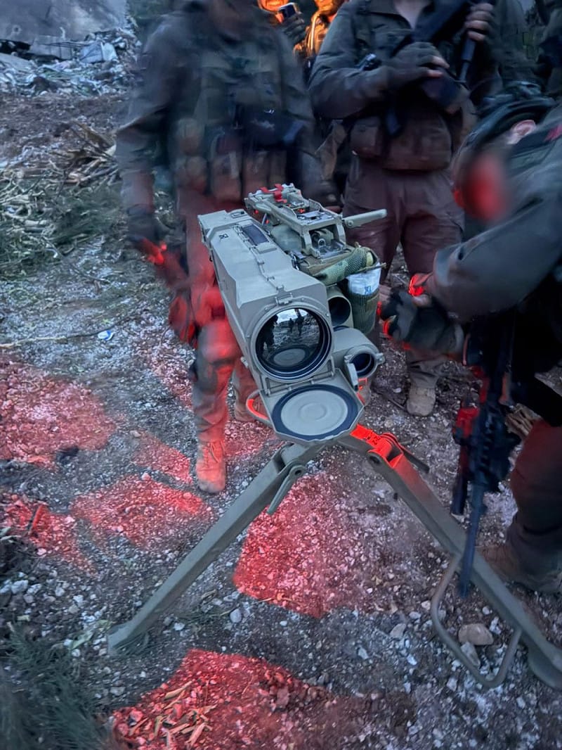 以色列國防軍第八裝甲旅後備役部隊在當地行動中，發現一具俄製 9P163M-2 發射器，屬於 Kornet-EM（9K135M）反戰車飛彈系統，並查獲多枚 9M133-1 串聯高爆飛彈。 圖:翻攝自X帳號@OSINTWarfare