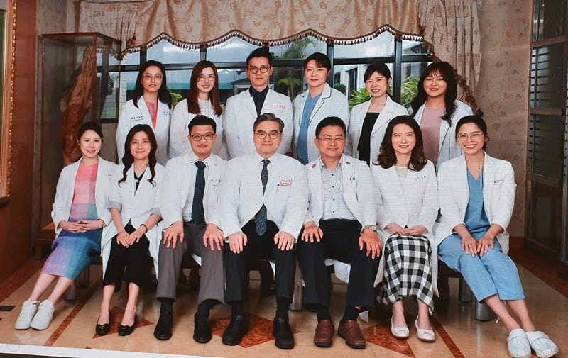 高雄榮總優質的生殖團隊，透過精準策略創造生育奇蹟。&nbsp;&nbsp;&nbsp;圖：孫家銘/翻攝