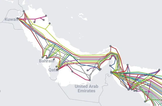  由於荷姆茲海峽海底存在大量電纜，外界擔憂伊朗可能透過破壞電纜的方式，大規模的破壞全球網路通訊。 圖：翻攝自 @rainbow78521 X 帳號 