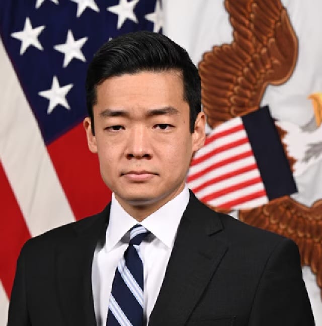 美國戰爭部分管印太事務的助理部長約翰．盧&nbsp;&nbsp;&nbsp;圖：翻攝自美國戰爭部