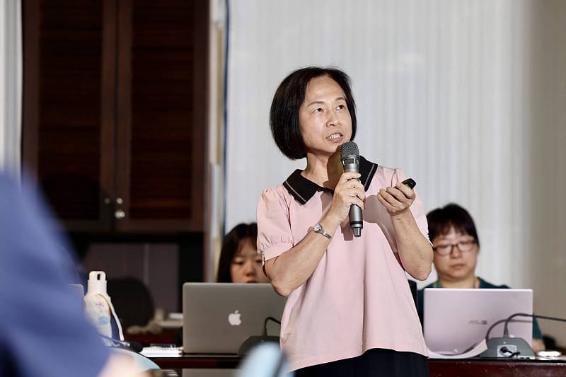  民進黨舉辦黨工性騷擾防治教育訓練，課程邀請廖蕙芳律師擔任講師。 圖：民進黨提供 