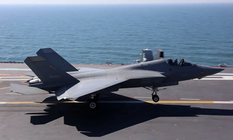 中國空軍已確定以殲-20為核心五代機項目，使FC-31一度被定位為面向國際市場的外貿機型。&nbsp;&nbsp;&nbsp;圖：翻攝自 零度Military