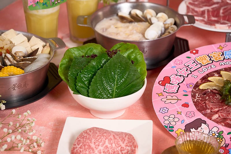  屋馬燒肉新鮮生菜，清爽開啟序幕。圖：屋馬燒肉/提供