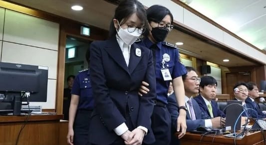 韓國前第一夫人金建希因被控操縱股價、收受賄絡，二審被判刑4年。&nbsp;&nbsp;&nbsp;圖 : 翻攝自騰訊網/政事兒