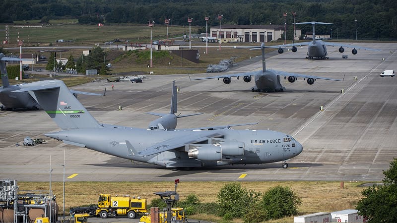 拉姆施泰因空軍基地被視為美軍全球空運與戰略投送的重要樞紐，而威斯巴登則被認為是對烏克蘭軍援與情報協調的重要指揮中心。 圖:翻攝自X帳號@gepardtatze