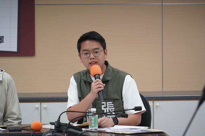 張耀中批柯志恩用抹黑手段、引進政治黑手的方式來攻擊公廣集團。&nbsp;&nbsp;&nbsp;圖：高雄捍衛隊/提供