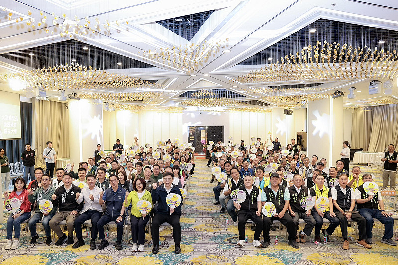 賴瑞隆「高雄里長後援總會」成立，號召組成地方後援力量。&nbsp;&nbsp;&nbsp;圖：賴瑞隆服務處/提供