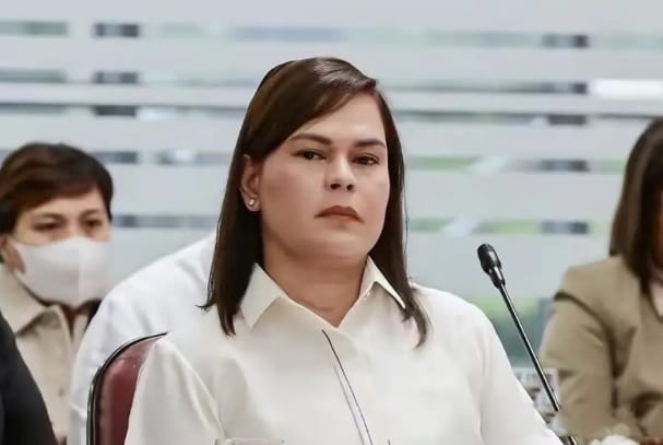 與此同時，菲律賓參議院設立了針對副總統莎菈的彈劾法庭，準備就莎拉的彈劾案進行審議。&nbsp;&nbsp;&nbsp;圖：翻攝自 騰訊網 沉浮歐羅巴