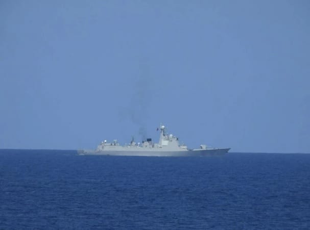 除了監視解放軍機的活動外，我國國防部也持續關注著解放軍艦的一舉一動。&nbsp;&nbsp;&nbsp;圖：翻攝自 騰訊網 零度 Military
