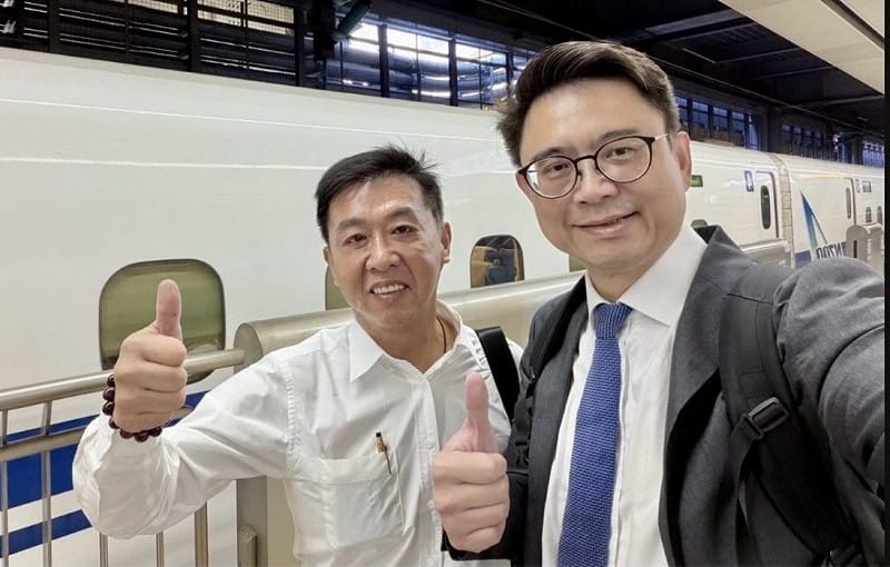 賴瑞隆(右)與許智傑(左)共赴日本拼外交。&nbsp;&nbsp;&nbsp;圖：賴瑞隆服務處/提供
