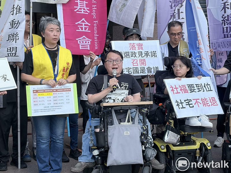 台北市新活力自立生活協會辦公室主任莊棋銘。 圖:李宣萱/攝 台北市新活力自立生活協會辦公室主任莊棋銘。 圖:李宣萱/攝
