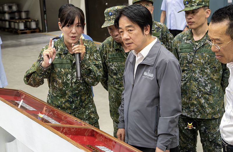賴清德赴「國防部軍備局生產製造中心第205廠」視導彈藥生產線。&nbsp;&nbsp;&nbsp;圖：總統府提供