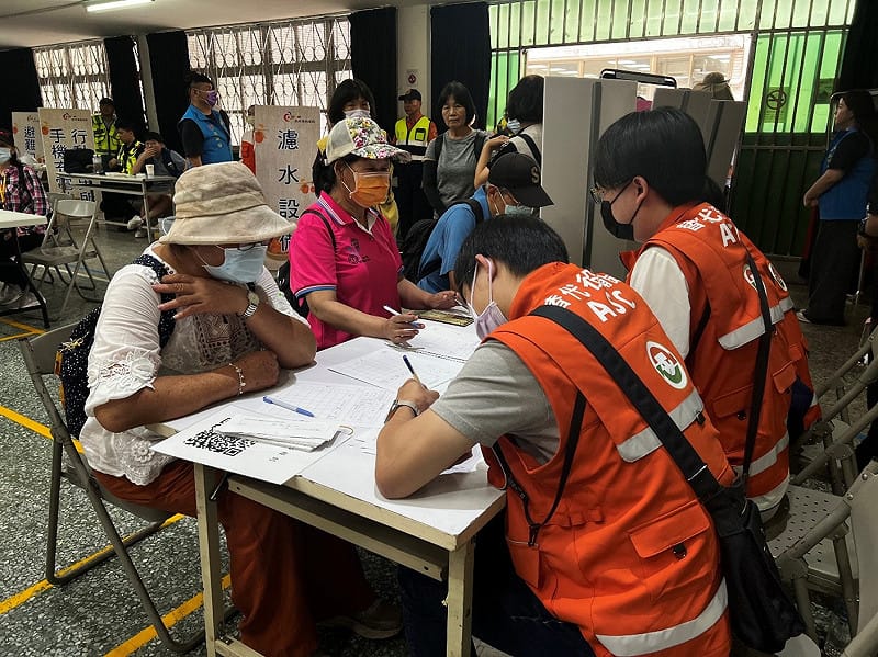 新竹縣救濟站開設。&nbsp;&nbsp;&nbsp;圖：行政院提供