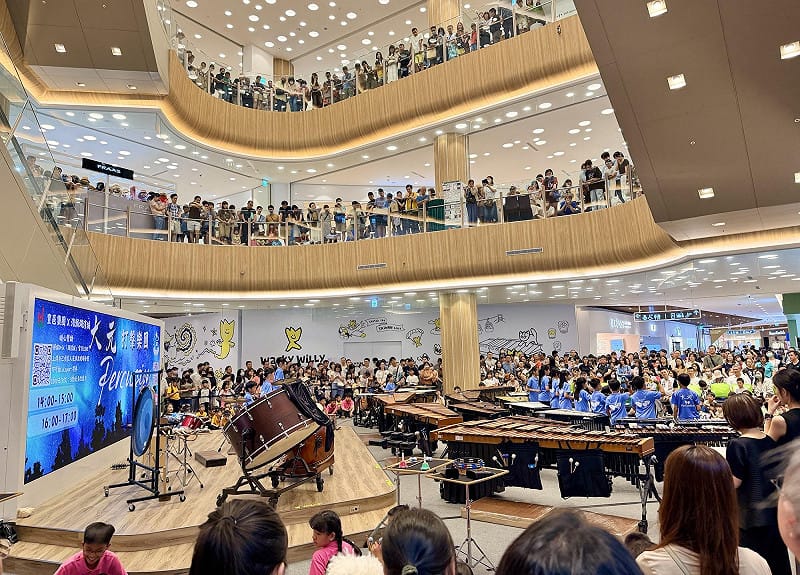豐邑集團、LaLaport台中及大元國小打擊樂團藝文快閃，打造「藝術生活圈」。&nbsp;&nbsp;&nbsp;圖：豐邑集團/提供