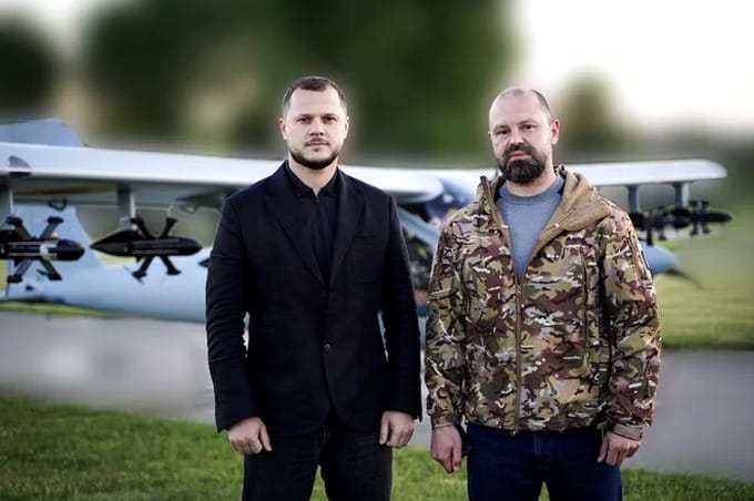 烏軍也針對國產的民用雙人座飛機進行改裝，將其升級成可攜帶 6 枚 FPV 無人機的「空中母機」。&nbsp;&nbsp;&nbsp;圖：翻攝自 @__Inty__ X 帳號