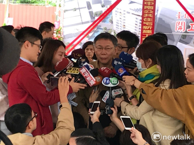 議員協調違建3次以上，台北市長柯文哲擬公布上網。柯文哲表示，公布的是違建，不是議員，「不用緊張！」   圖：周煊惠 / 攝