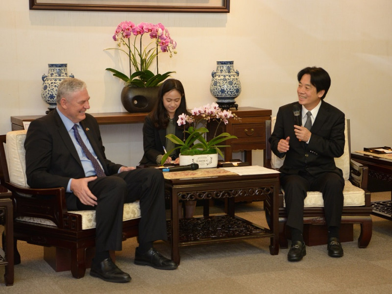行政院長賴清德表示，感謝查士納多次在國際場合表達支持台灣，這次來訪也展現聖露西亞與我國之間的友好關係。   圖：行政院/提供