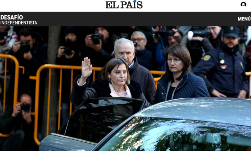 加泰隆尼亞區前議長（前揮手者）佛卡德爾9日前往西班牙最高法院應訊，訊後遭到收押。   圖：翻攝EL PAIS/JAIME VILLANUEVA