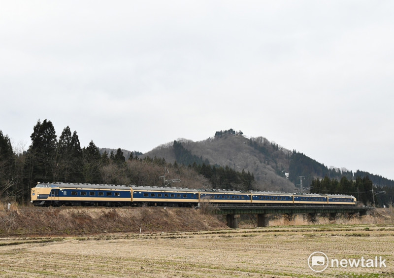 在1967-1968年間推出的日本583系列車，在當時是臥鋪電車上技術的一大突破。   圖:文化部／提供