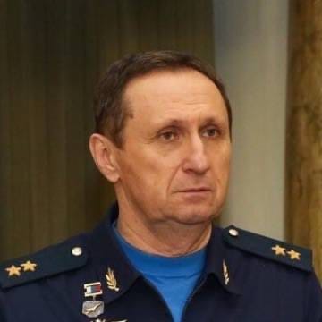 有消息稱死者是亞歷山大.馬克西姆采夫中將(Alexander Maksimtsev),其職務為俄羅斯航空航天軍總參謀部主任兼第一副總司令。 圖:翻攝自X帳號@bayraktar_1love 有消息稱死者是亞歷山大.馬克西姆采夫中將(Alexander Maksimtsev),其職務為俄羅斯航空航天軍總參謀部主任兼第一副總司令。 圖:翻攝自X帳號@bayraktar_1love