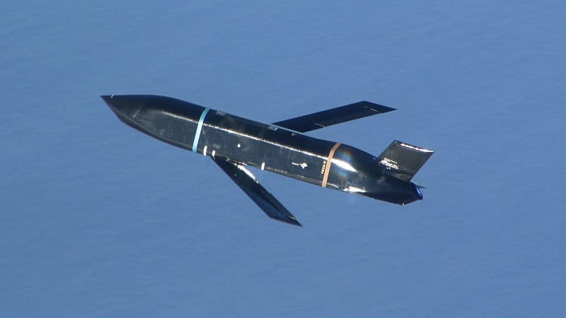 AGM-158C遠程反艦飛彈（LRASM）。&nbsp;&nbsp;&nbsp;圖:翻攝自X帳號@martialdcs