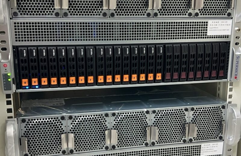 「高科iAI」整合校內16張NVIDIA H200 GPU高效能運算資源，打造全國技職體系AI教育平權新模式。&nbsp;&nbsp;&nbsp;圖：高雄科技大學/提供
