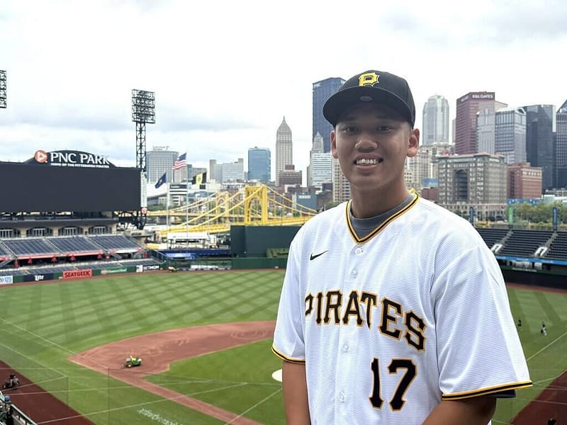 18歲投手林珺希（圖）26日完成簽約程序、正式加盟美國職棒匹茲堡海盜隊，他透過新聞稿表示，到國外打球一直是從小到大的夢想和目標，很榮幸也很開心可以有機會往美國發展，接下來也會繼續為了登上大聯盟而努力。（展逸國際企業提供）中央社記者謝靜雯傳真　115年6月26日&nbsp;&nbsp;&nbsp;