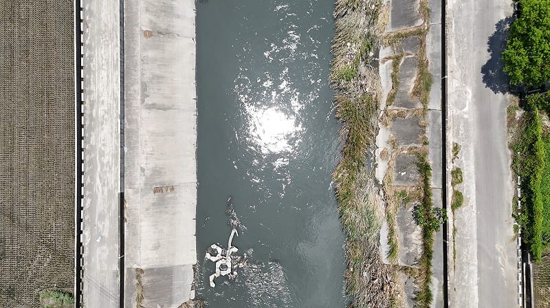 屏縣府表示結構損壞為氣候變遷下超出設計防護標準之不可抗力，絕非工程施作不當。&nbsp;&nbsp;&nbsp;圖：屏東縣政府/提供