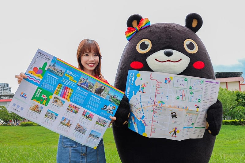 高市觀光局精心設計的日語版「高雄性別友善旅宿摺頁」。&nbsp;&nbsp;&nbsp;圖：高雄市觀光局/提供