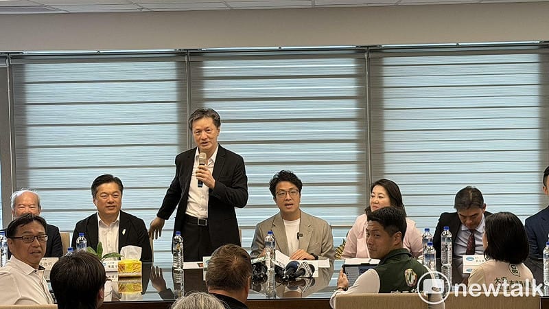  沈伯洋出席「台北宜蘭同鄉會座談」。 圖：高逸帆／攝 
