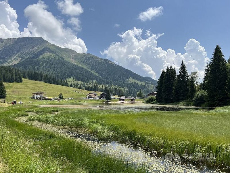北義阿爾卑斯山區「多洛米蒂」近年在台灣也是熱門旅遊目的地，在社群網站有專門粉絲頁，經常有人分享旅行心得或揪團前往。 &nbsp;&nbsp;&nbsp;圖/中央社