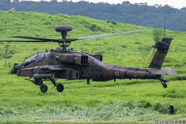 德國空軍的 H145 LKH SOF 輕型武裝直升機與陸軍的 H145M LUH SOF 輕型多用途無人機進行編隊飛行。&nbsp;&nbsp;&nbsp;圖：翻攝自 騰訊網 hawk26 講武堂