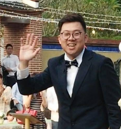 江啟臣在林谷隆的婚禮上公開說曾想挖角他不成。圖:讀者提供 江啟臣在林谷隆的婚禮上公開說曾想挖角他不成。圖:讀者提供